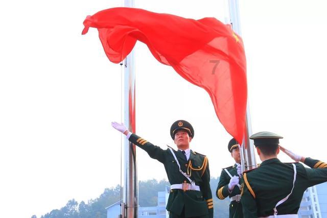 冬青奥会短道速滑 龙江小将杨婧茹再添金牌